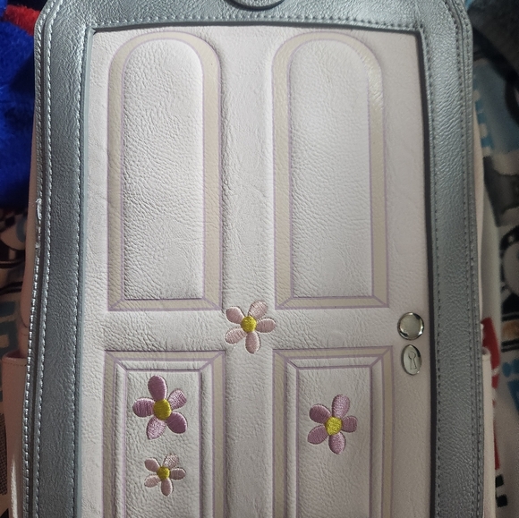 Loungefly monsters Inc - Picture 3 of 6